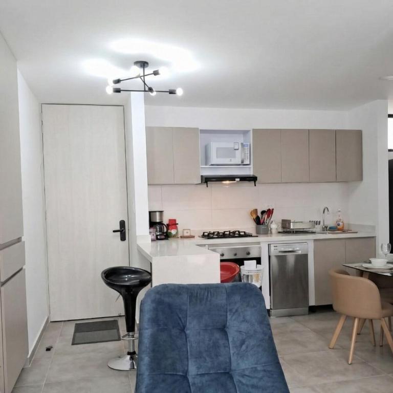 Cómodo apartaestudio - nuevo - excelente ubicación - Apartamento de 1 Dormitorio con balcón y vistas a la ciudad - 10