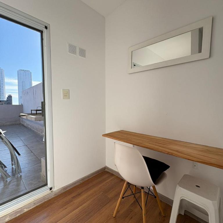 Luminoso y Amplio dúplex con parrilla y terraza exclusiva - Apartamento de 1 dormitorio - 7