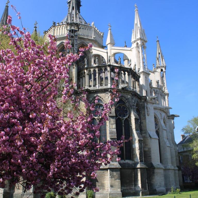 Studio with bedroom near train station - Apartamento de 1 dormitorio - 34