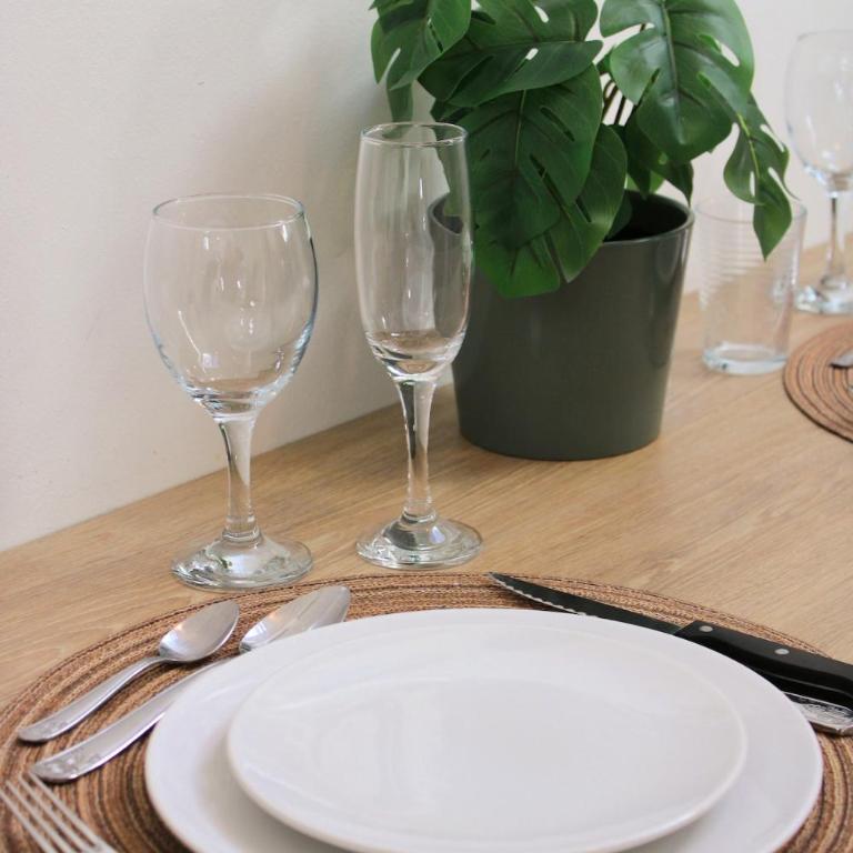 Studio with bedroom near train station - Apartamento de 1 dormitorio - 15