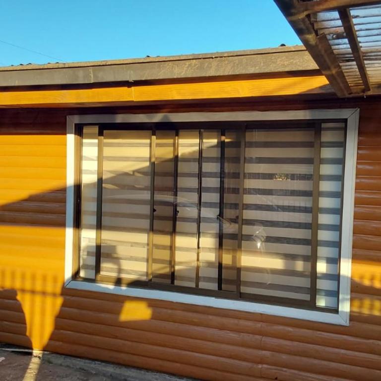 Amplia casa a 2 cuadras del centro de Temuco! estacionamiento - Two-Bedroom House - 1