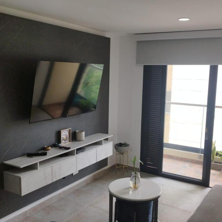 Cómodo apartaestudio - nuevo - excelente ubicación - Apartamento de 1 Dormitorio con balcón y vistas a la ciudad - 5