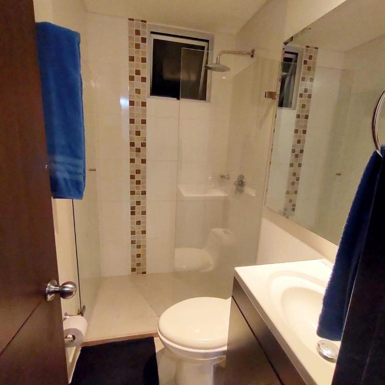 Apartamento de tres habitaciones - Apartment - 3