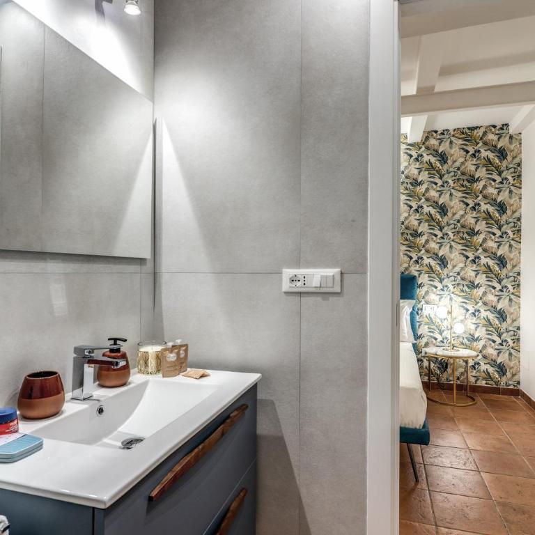 Colosseum Royal Apartment - Appartamento Standard con 2 Camere da Letto - 8
