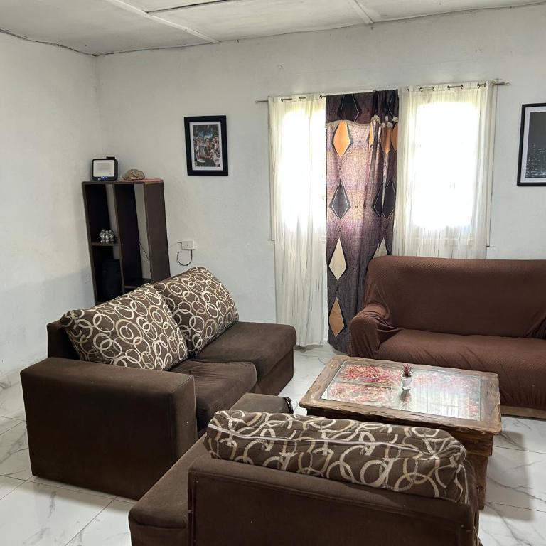 Casa - Two-Bedroom House - 10