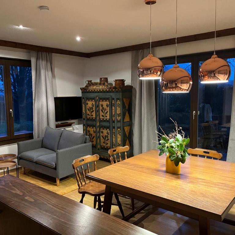 "Haus im Grünen" Ferienhaus mit Sauna direkt am Ossiacher See und an der Gerlitzen Alpe - Haus mit 3 Schlafzimmern - 6