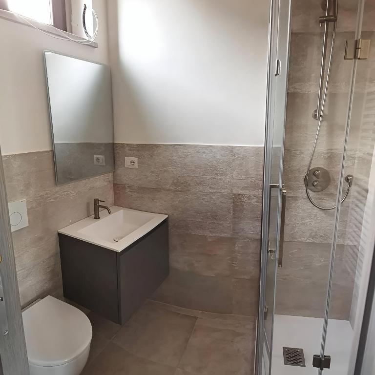 Villa Mirasole - Triple Room with Private Bathroom - 5