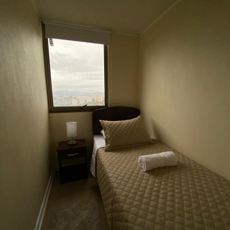 Excelente departamento recién remodelado en Viña Del Mar - Three-Bedroom Apartment - 7