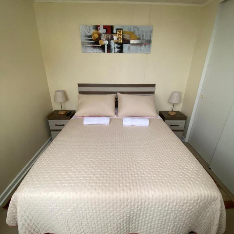 Excelente departamento recién remodelado en Viña Del Mar - Three-Bedroom Apartment - 11