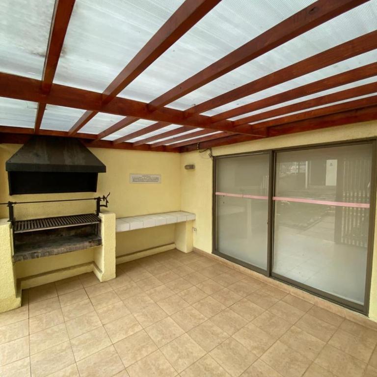 Excelente departamento recién remodelado en Viña Del Mar - Three-Bedroom Apartment - 20