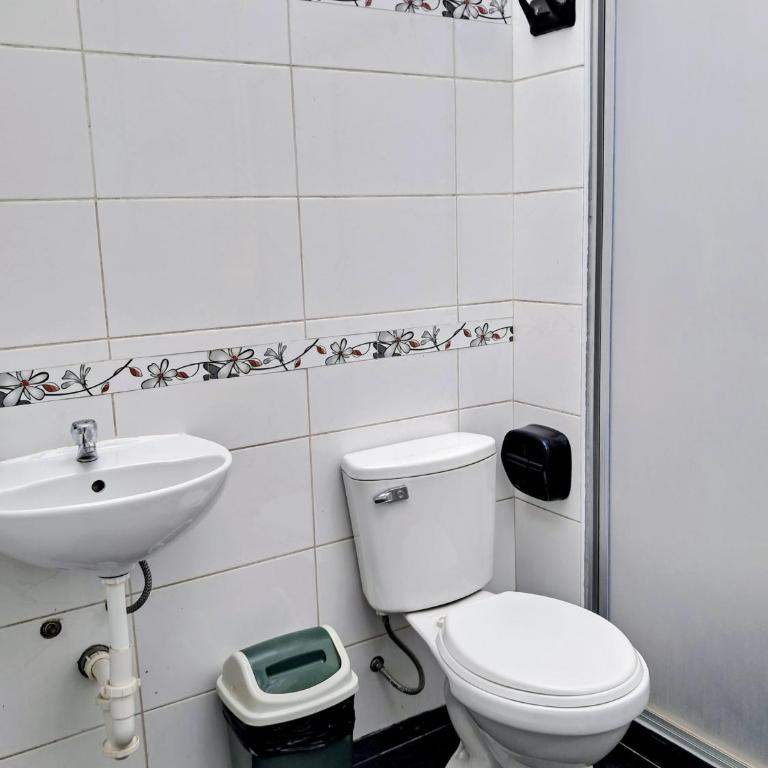 HOSTAL La RASA - Habitación Deluxe - 1