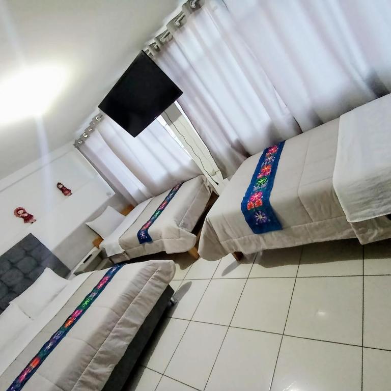 HOSTAL La RASA - Habitación Triple - 2