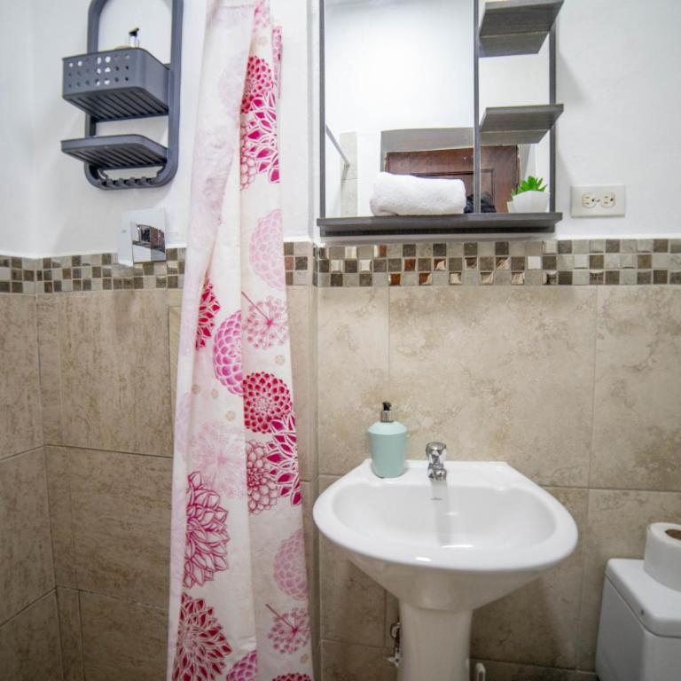 Departamento familiar en el Corazon de Cuenca - Apartamento de 1 dormitorio - 4