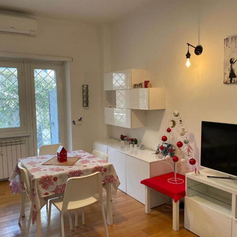 A casa di Dina - Appartamento con 1 Camera da Letto - 9