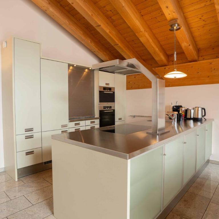 Turuwang Penthouse by HomeFlow - Apartamento - 10