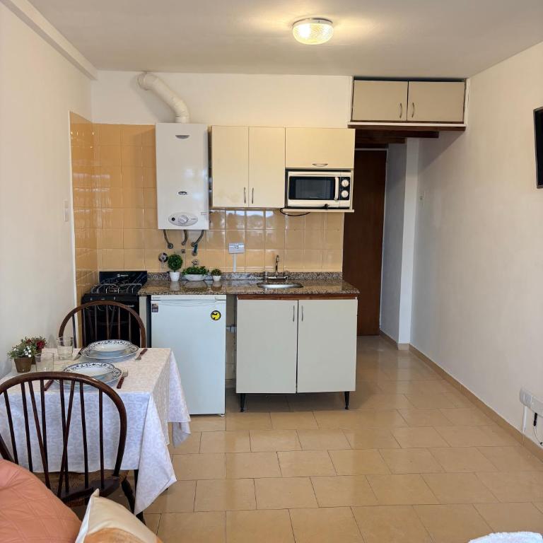 El Balcón de Margy Villa Carlos Paz Centro Galeria Acuario Acogedor monoambiente con vista al rio - Apartamento de 1 dormitorio - 8