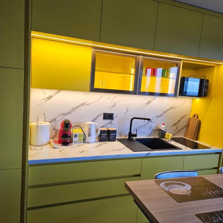 Apartman Blue Sky - Deluxe One-Bedroom Apartment - 12