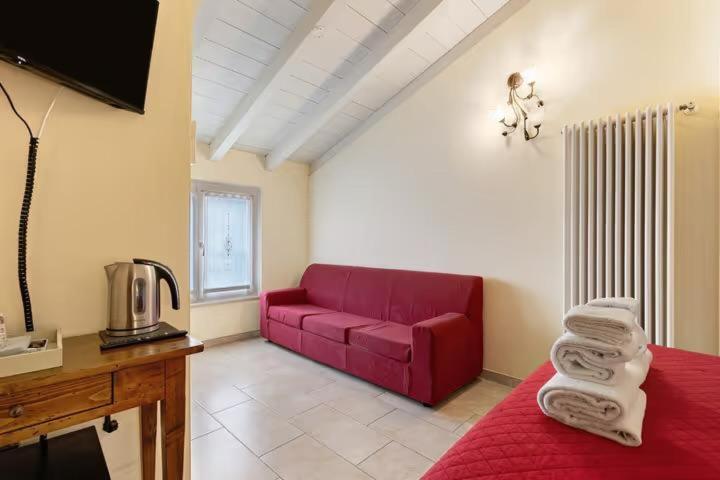 Residenza Amé Peschiera del Garda - Ampia Camera Matrimoniale - 13