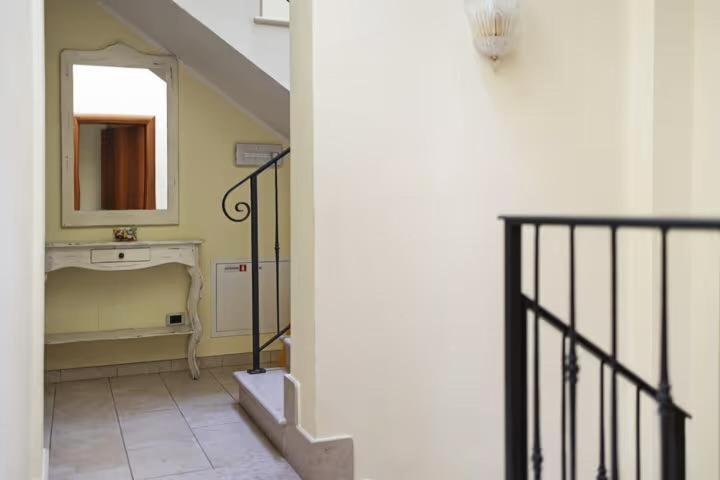 Residenza Amé Peschiera del Garda - Ampia Camera Matrimoniale - 26