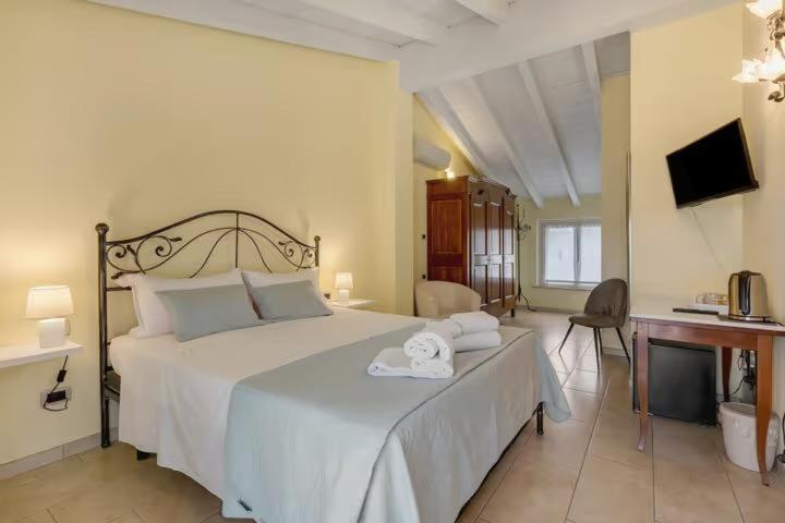 Residenza Amé Peschiera del Garda - Camera Deluxe - 17