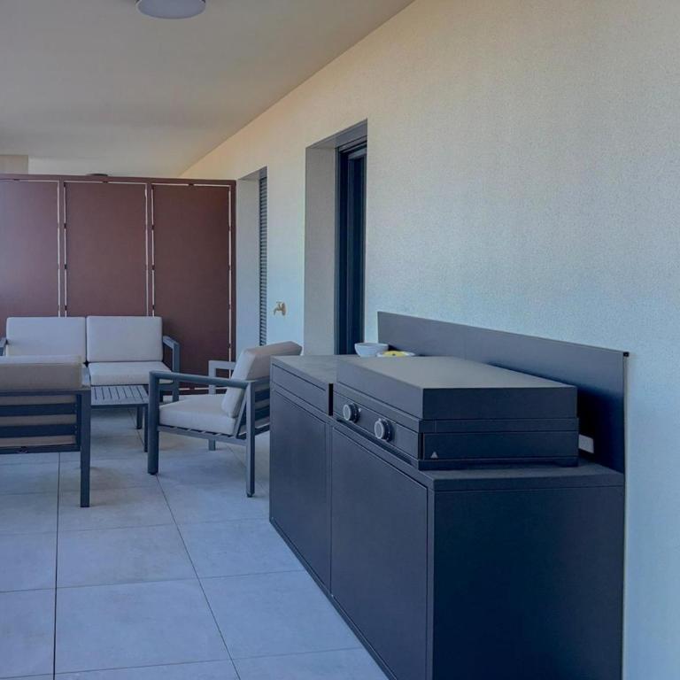 Appartement T4 moderne avec terrasse vue mer - Three-Bedroom Apartment with Marina View - 13