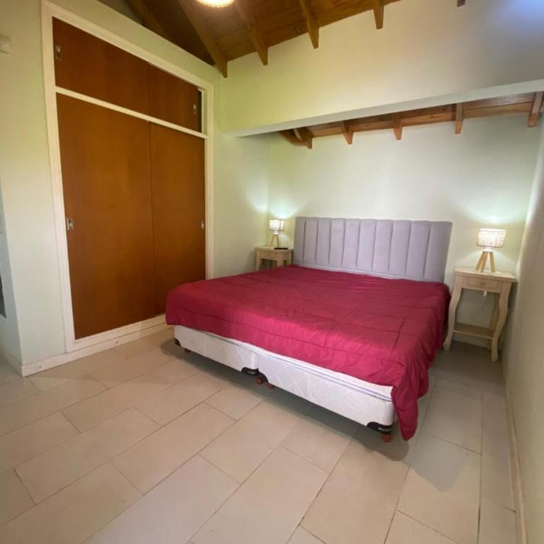 Hermosa Casa en Pinamar Norte, 3 cuadras de la playa - Casa de 3 dormitorios - 8