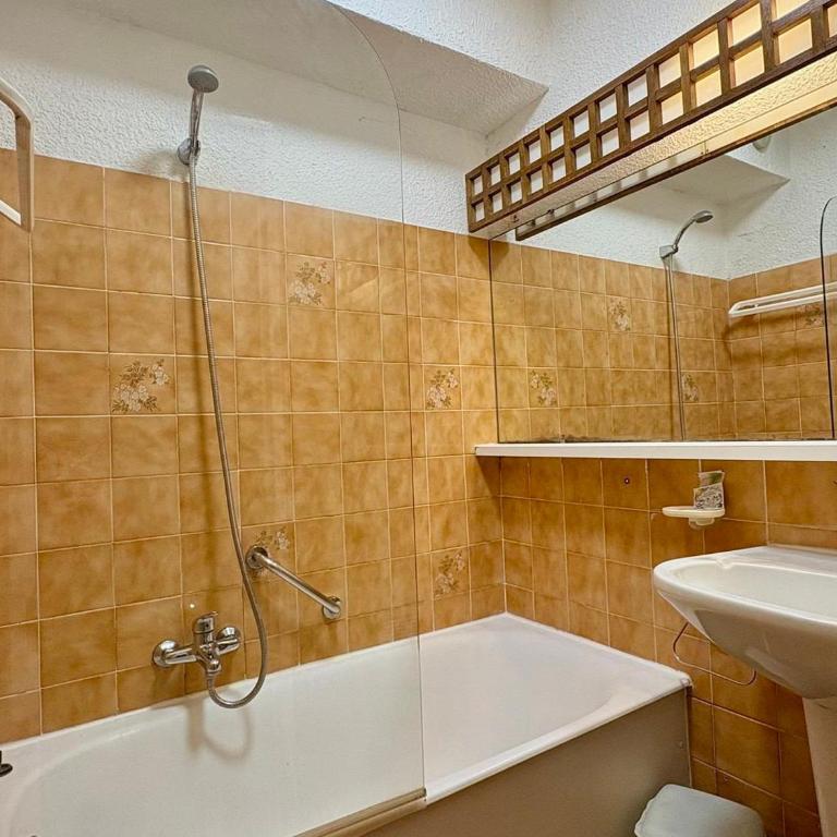 Appartement 8 pers, spacieux avec Wi-Fi à Roquebrune-Cap-Martin - FR-1-827-9 - Appartement - 2