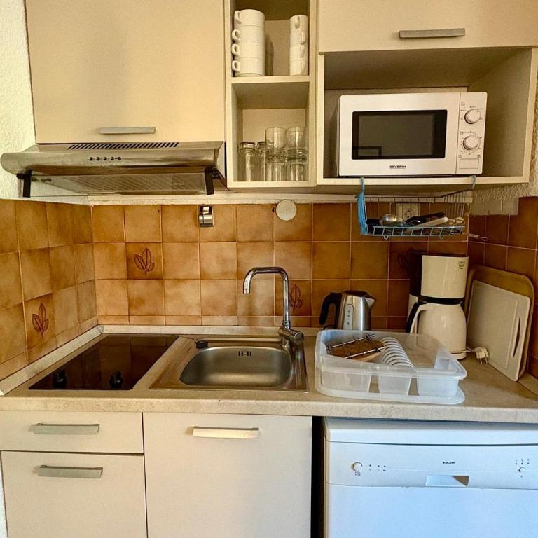 Appartement 8 pers, spacieux avec Wi-Fi à Roquebrune-Cap-Martin - FR-1-827-9 - Appartement - 3