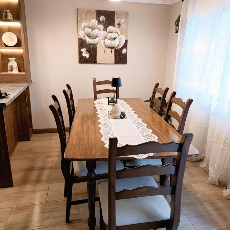 Casa familiar de 2 dormitorios con parqueadero en Cuenca - Casa de 2 dormitorios - 3