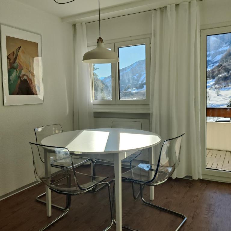 Big studio, just renovated, great views, with free parking - Apartamento de 1 dormitorio - 7