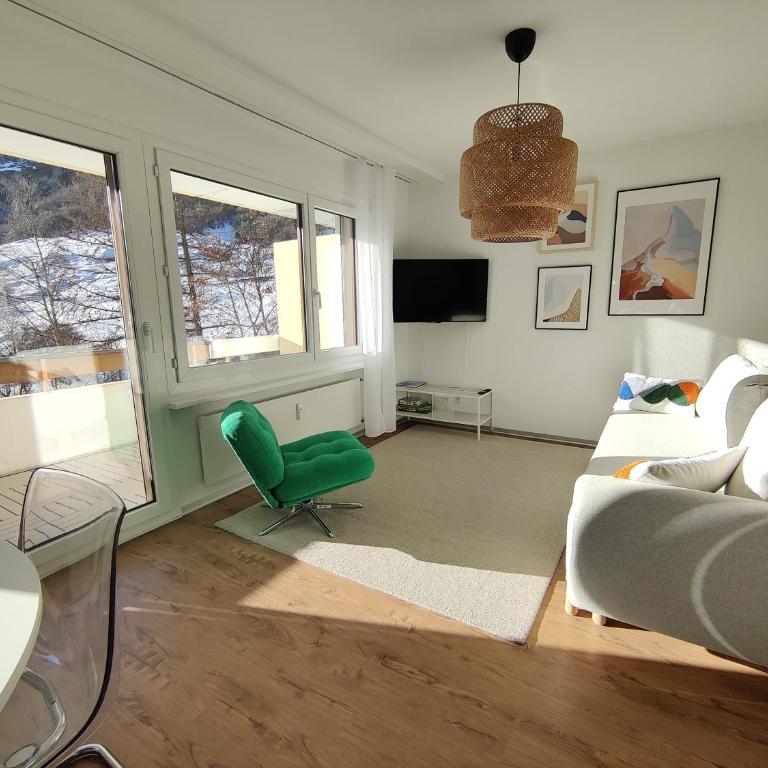 Big studio, just renovated, great views, with free parking - Apartamento de 1 dormitorio - 3
