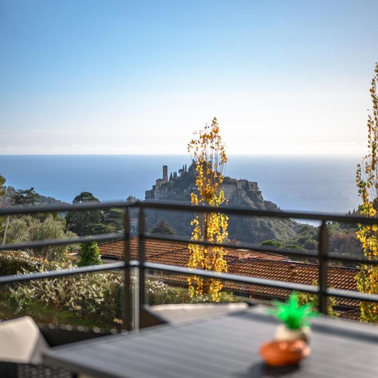 Modern Luxury - Sea View over Èze Village - Appartement 2 Chambres avec Terrasse et Vue sur la Mer - 15