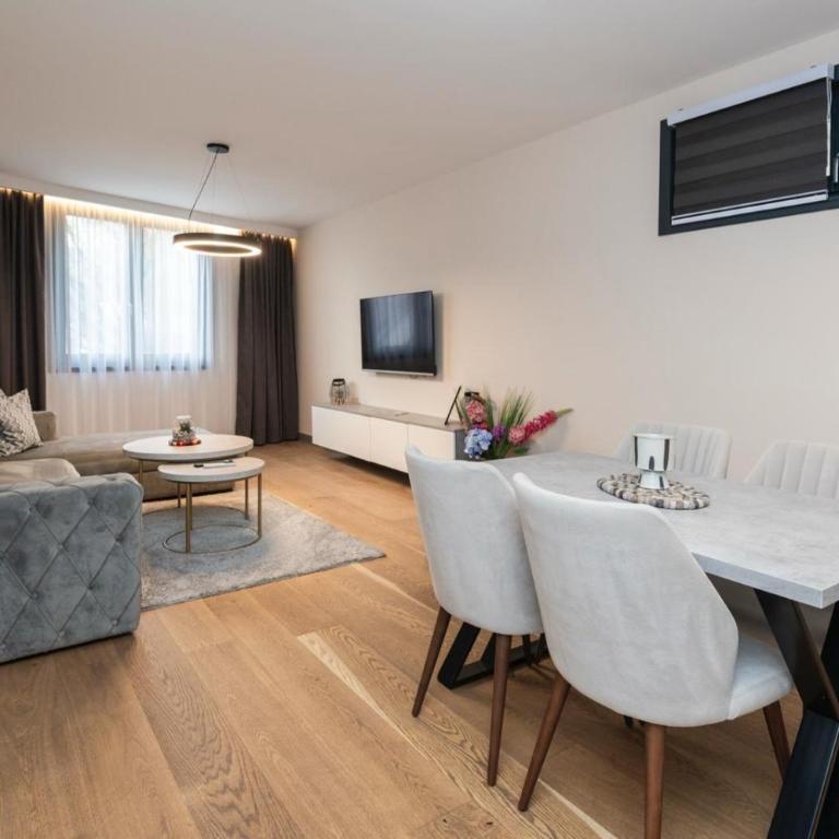 Crystal Apartments Old Town Sarajevo - Apartment - 4