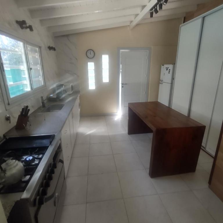 Alquilo casa Valeria del Mar hasta 8 personas - Casa de 4 dormitorios - 9