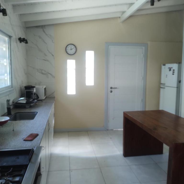 Alquilo casa Valeria del Mar hasta 8 personas - Casa de 4 dormitorios - 7