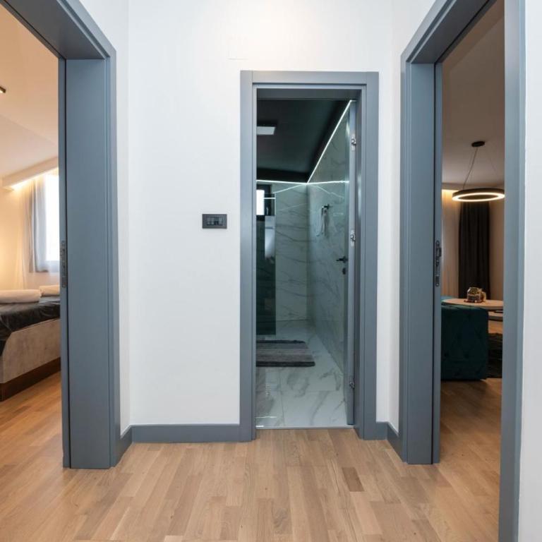 Crystal Apartments Old Town Sarajevo - One-Bedroom Premium Apartment - 4