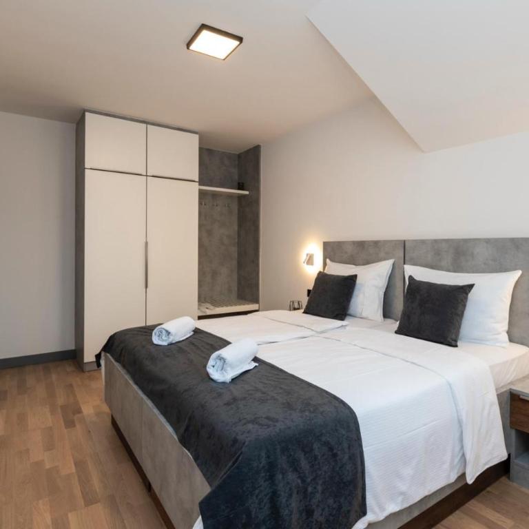 Crystal Apartments Old Town Sarajevo - One-Bedroom Premium Apartment - 9