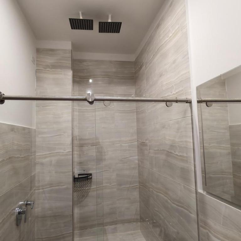 The Palms Hotel - Deluxe Double Room with Two Double Beds - 18