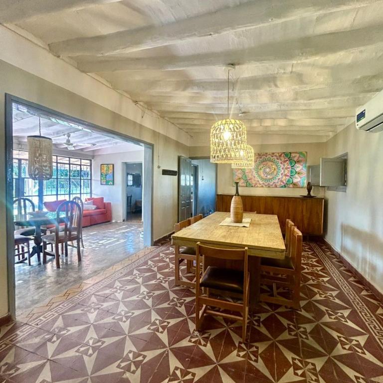 La Remigia - Three-Bedroom House - 20
