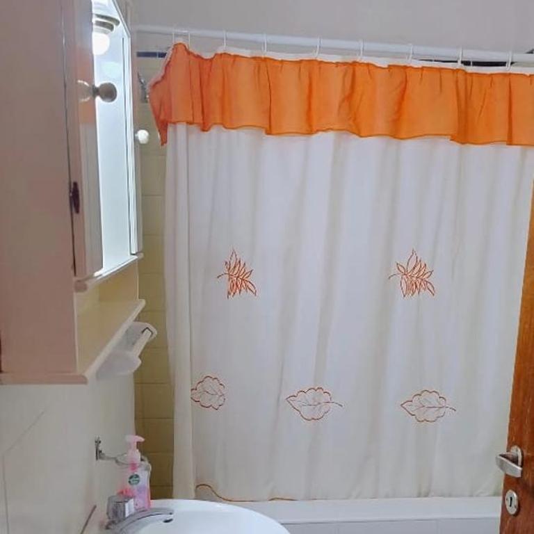 Departamento centrico caseros 186 - Three-Bedroom Apartment - 4