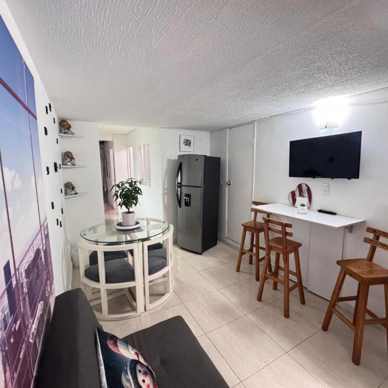 Modern apartment/Studio - Two-Bedroom Apartment with Garden View - 4