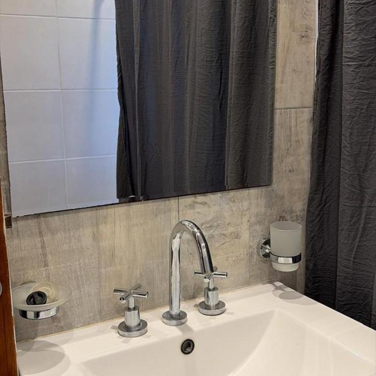 Falucho Urbano - One-Bedroom Apartment - 4
