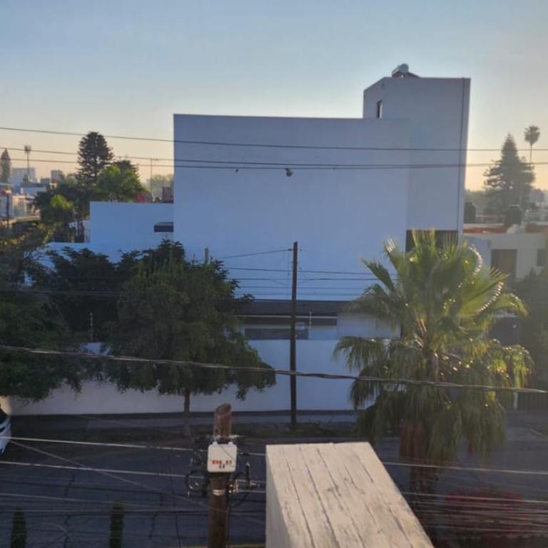 Departamento moderno cerca de Distrito La Perla, Guadalajara - Apartamento de 3 dormitorios - Planta Alta - 4