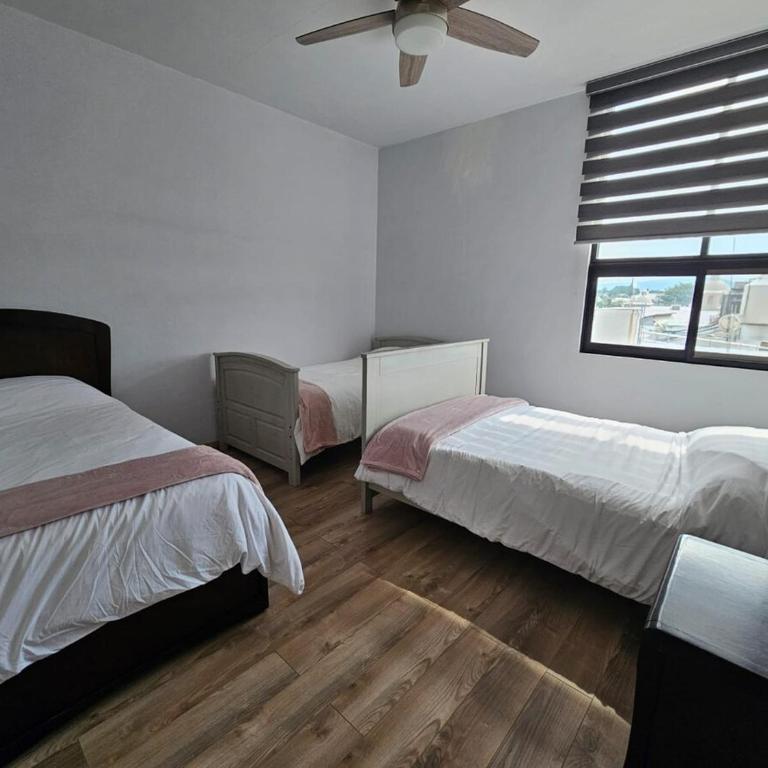 Departamento moderno cerca de Distrito La Perla, Guadalajara - Apartamento de 3 dormitorios - Planta Alta - 8