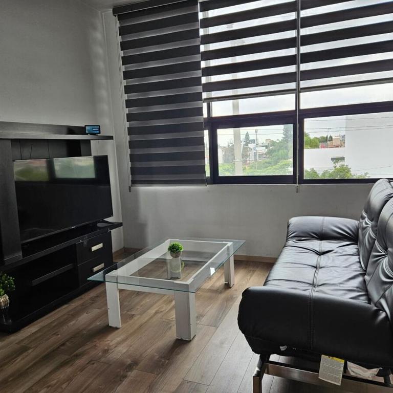 Departamento moderno cerca de Distrito La Perla, Guadalajara - Apartamento de 3 dormitorios - Planta Alta - 21
