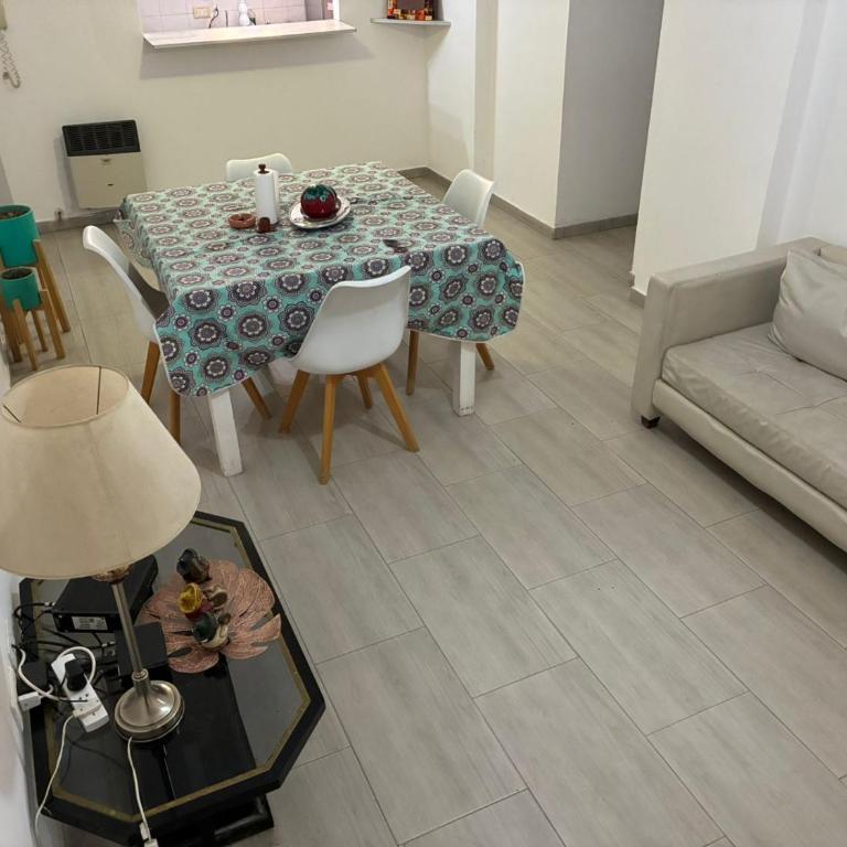 Cómodo - Three-Bedroom Apartment - 1
