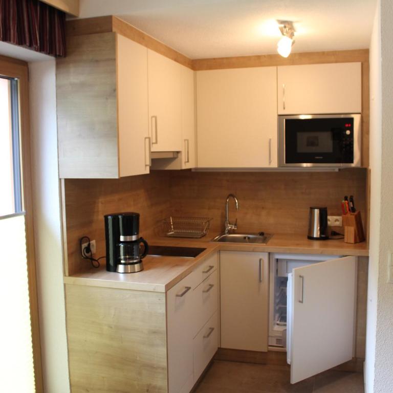 Haus Alpina & Landhaus Schöpf - Apartment mit 1 Schlafzimmer und Balkon - 1