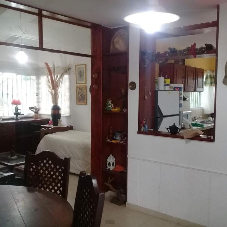 Casa con hermoso parque y pileta - Casa de 2 dormitorios - 5