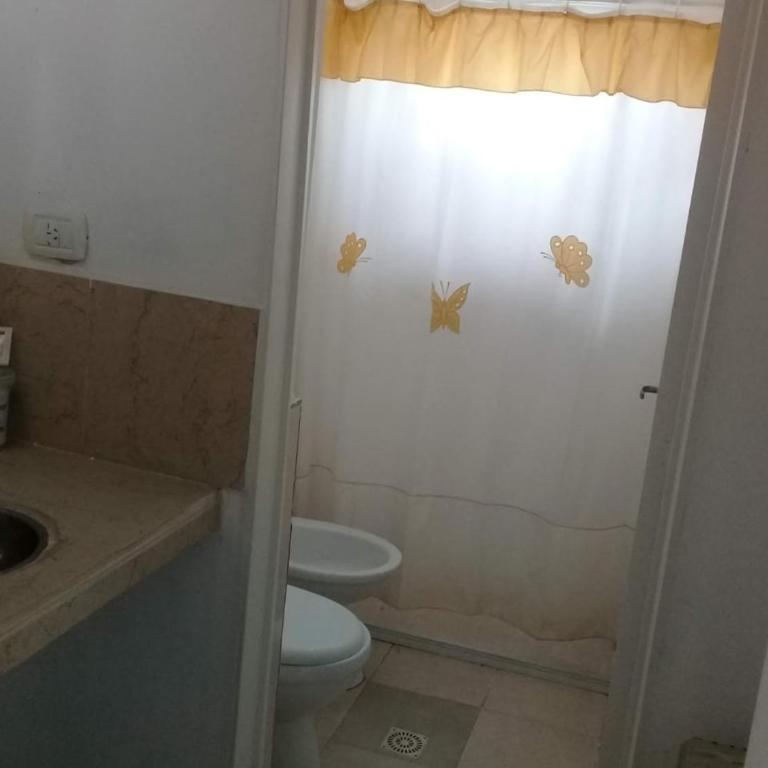 Casa con hermoso parque y pileta - Casa de 2 dormitorios - 14