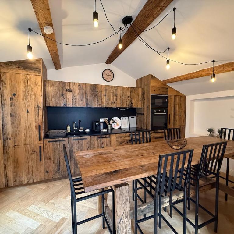 Maison de charme dans le centre historique - Three-Bedroom Apartment - 10